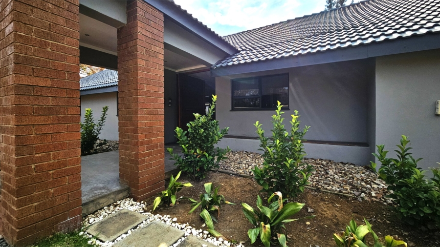 5 Bedroom Property for Sale in Three Rivers Proper Gauteng