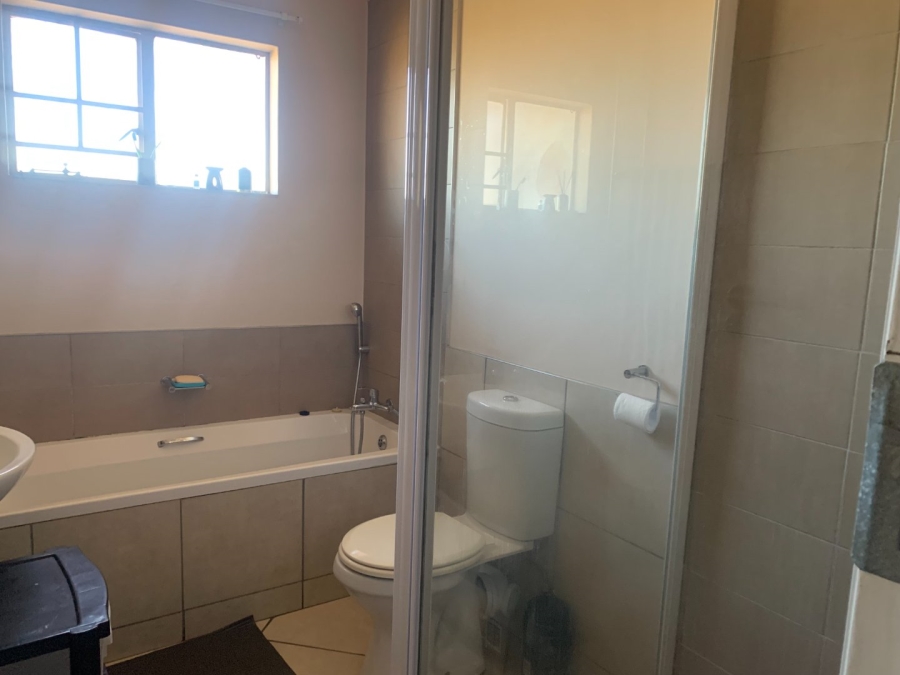 To Let 2 Bedroom Property for Rent in Sagewood Gauteng
