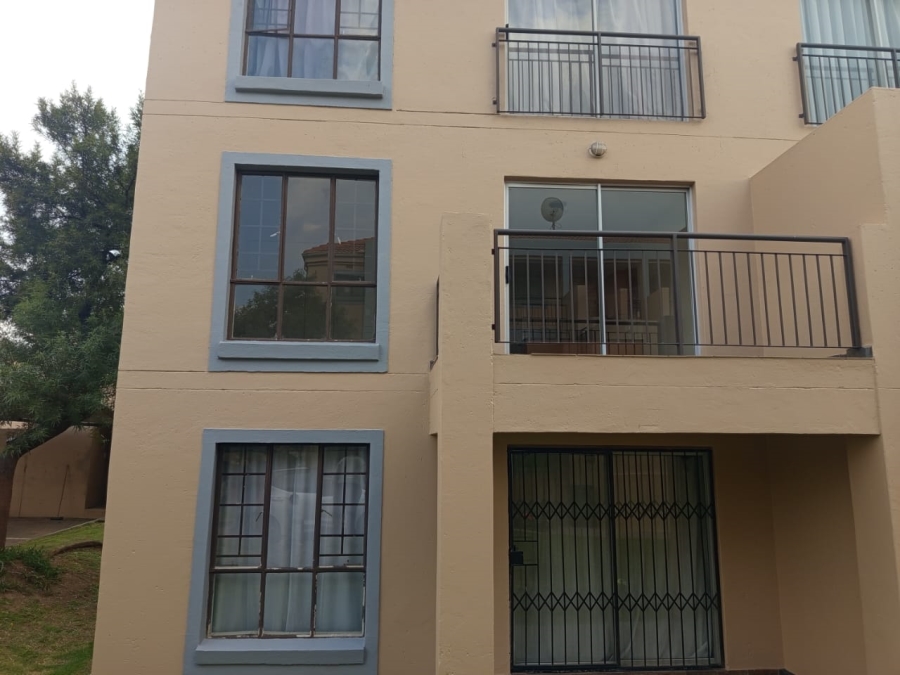 1 Bedroom Property for Sale in Grand Central Gauteng