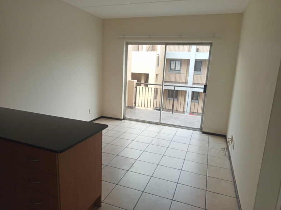1 Bedroom Property for Sale in Grand Central Gauteng