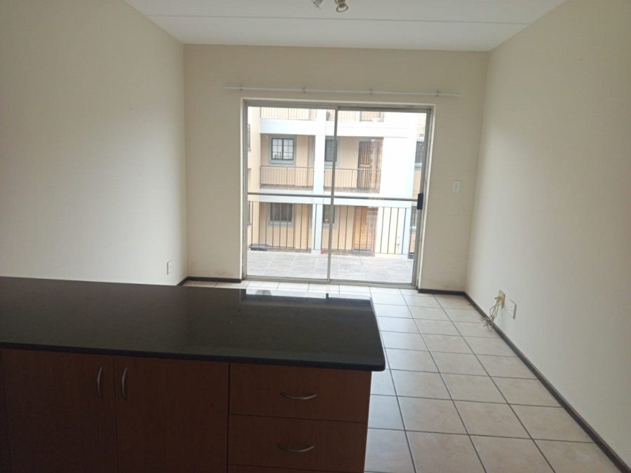 1 Bedroom Property for Sale in Grand Central Gauteng