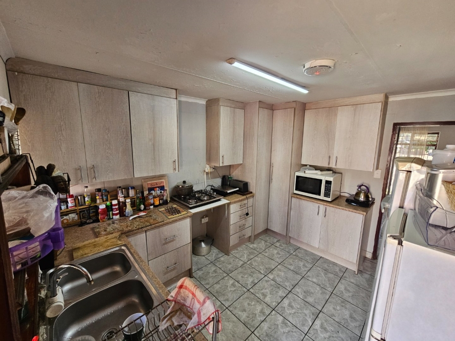 5 Bedroom Property for Sale in Montana Gauteng