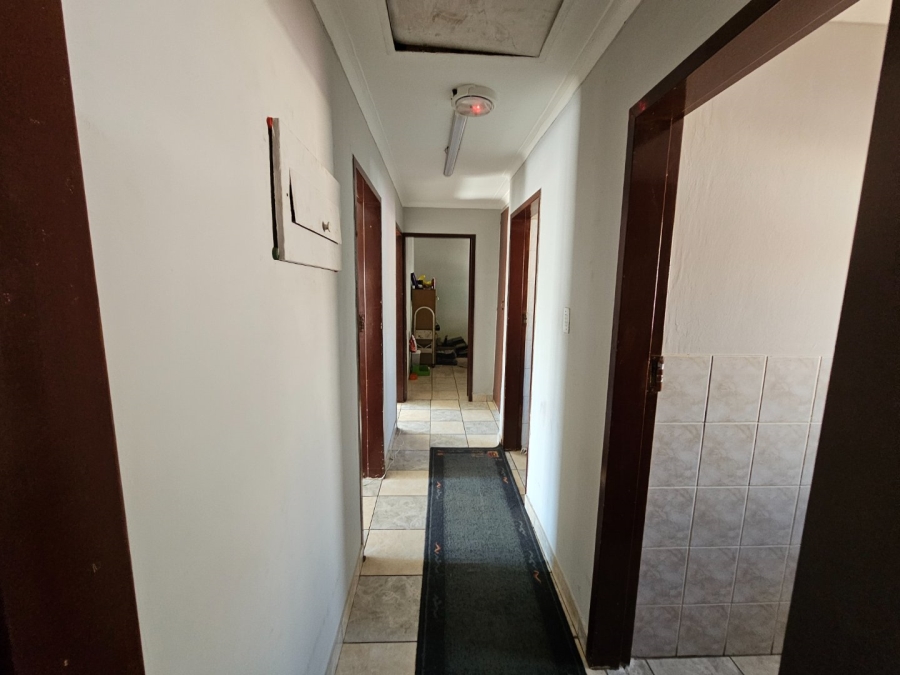 5 Bedroom Property for Sale in Montana Gauteng