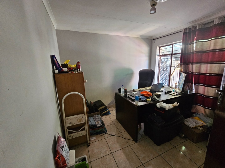 5 Bedroom Property for Sale in Montana Gauteng