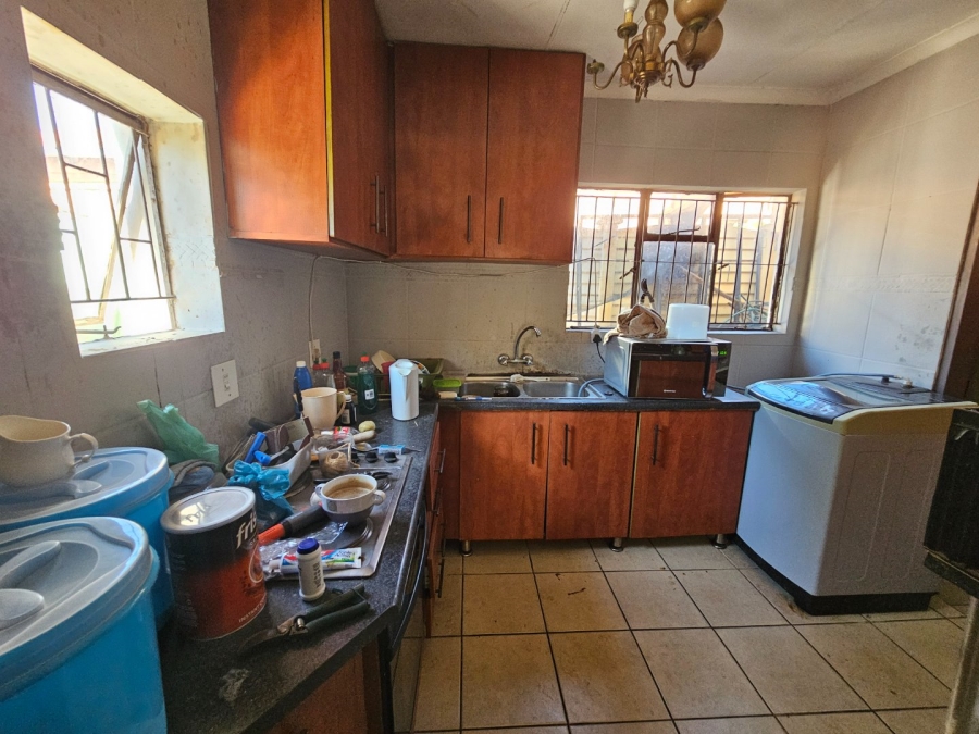 5 Bedroom Property for Sale in Montana Gauteng