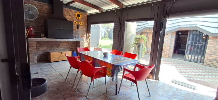 3 Bedroom Property for Sale in Pretoria Gardens Gauteng