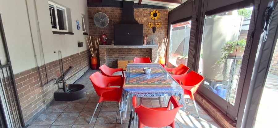 3 Bedroom Property for Sale in Pretoria Gardens Gauteng