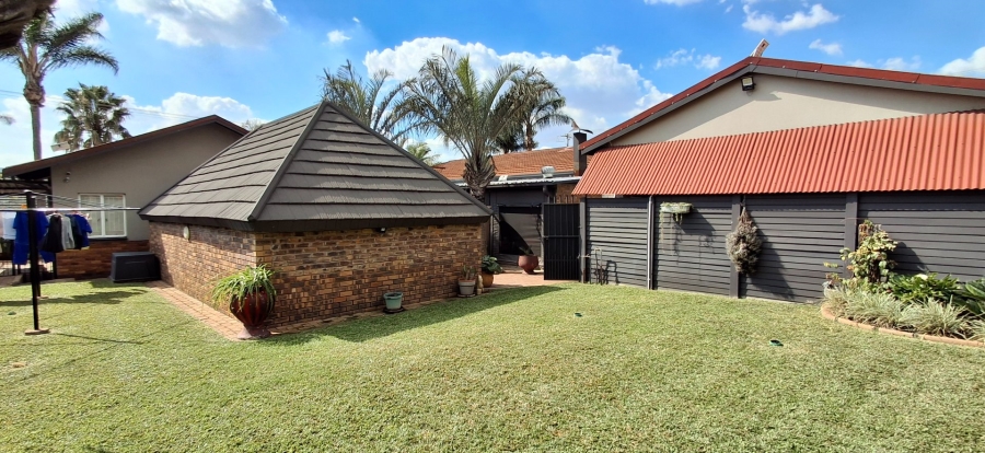 3 Bedroom Property for Sale in Pretoria Gardens Gauteng