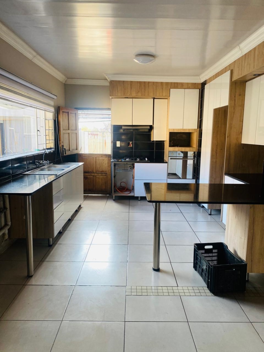 3 Bedroom Property for Sale in Kwaggasrand Gauteng
