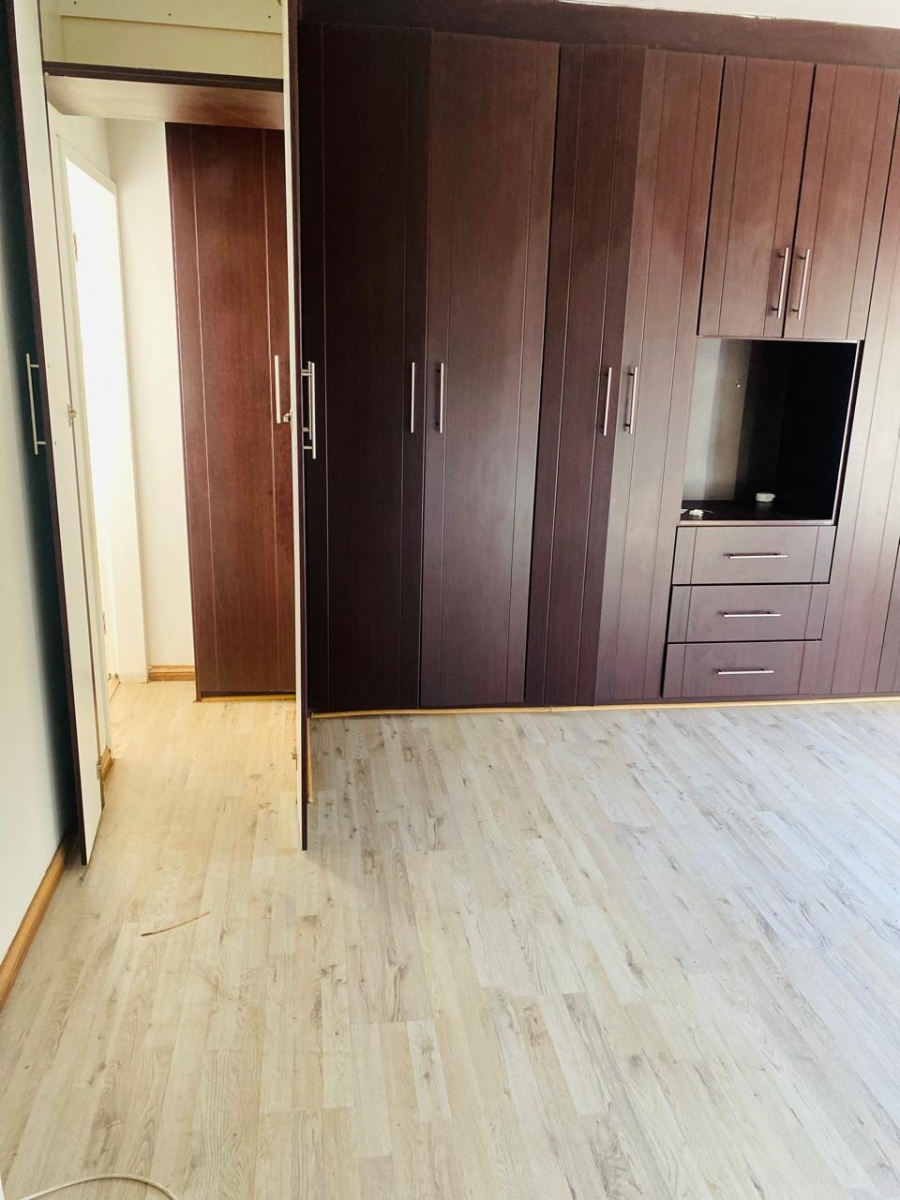 3 Bedroom Property for Sale in Kwaggasrand Gauteng