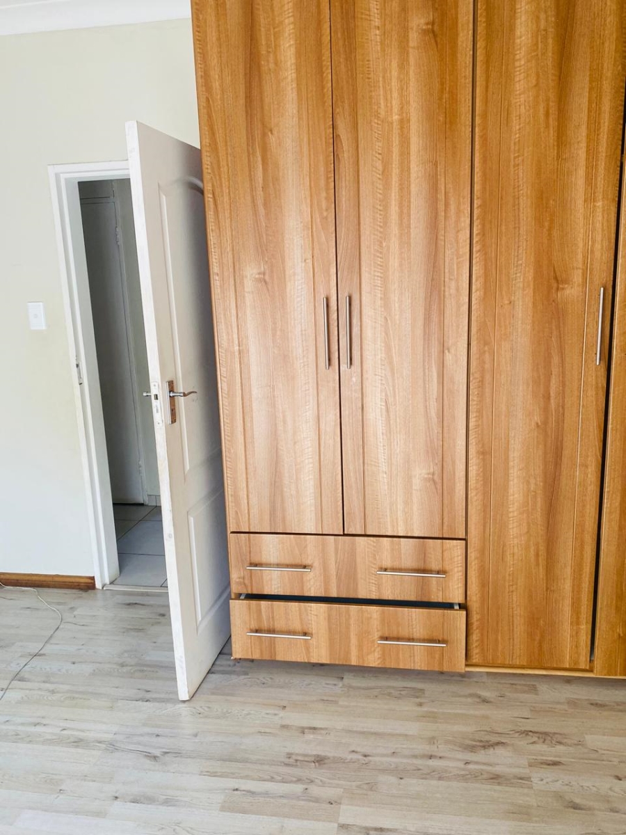 3 Bedroom Property for Sale in Kwaggasrand Gauteng