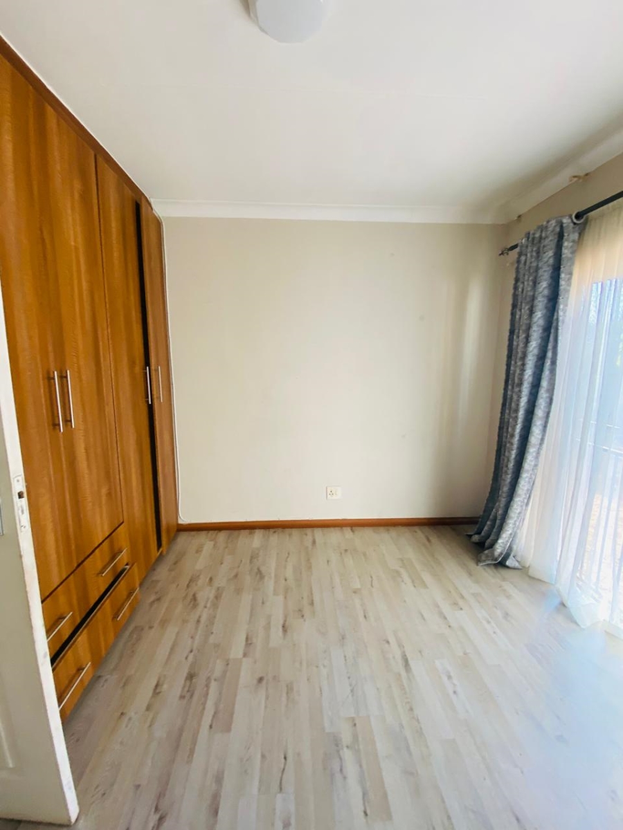 3 Bedroom Property for Sale in Kwaggasrand Gauteng