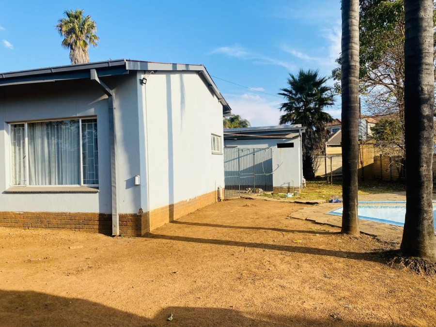 3 Bedroom Property for Sale in Kwaggasrand Gauteng