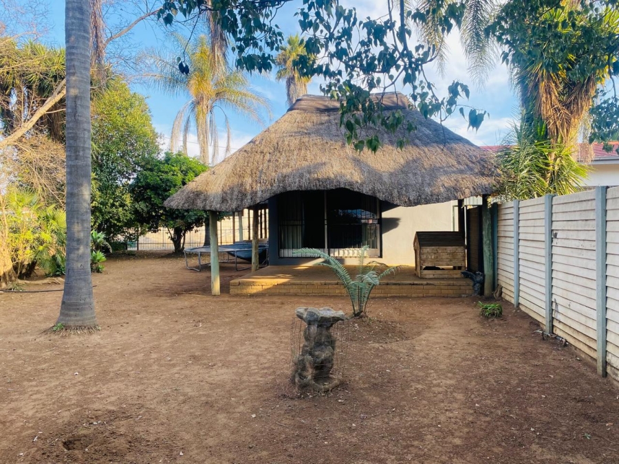3 Bedroom Property for Sale in Kwaggasrand Gauteng