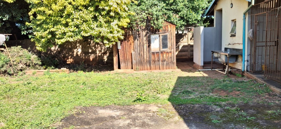 6 Bedroom Property for Sale in The Orchards Gauteng