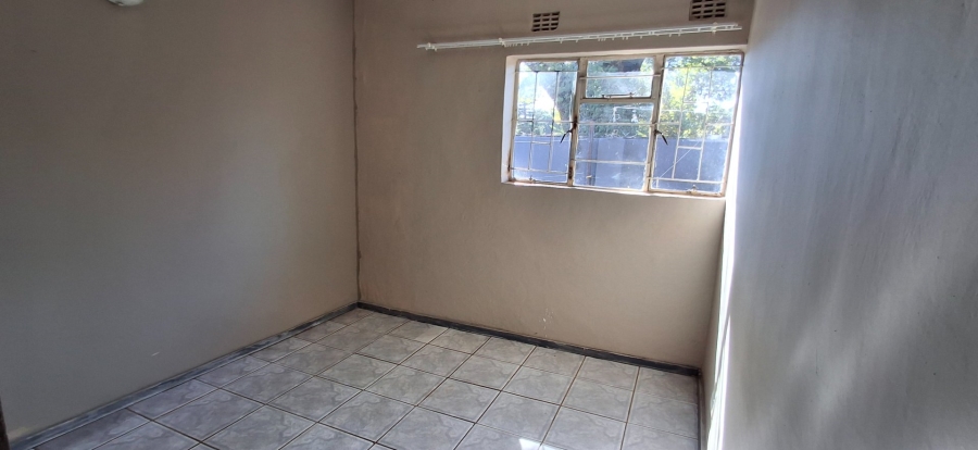 6 Bedroom Property for Sale in The Orchards Gauteng