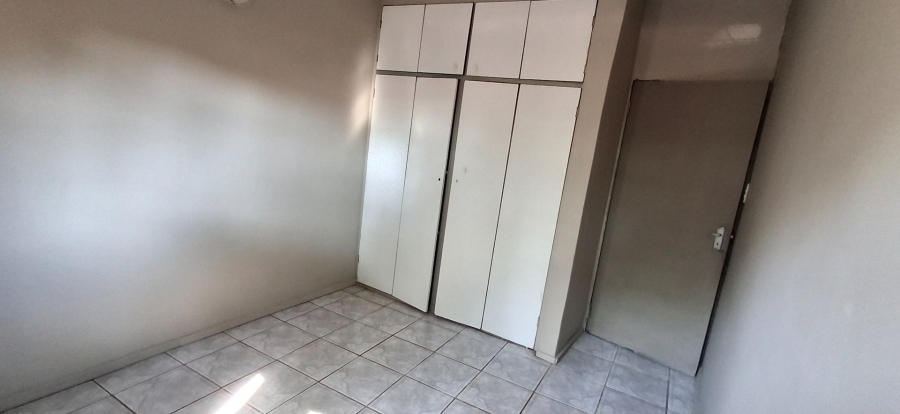 6 Bedroom Property for Sale in The Orchards Gauteng