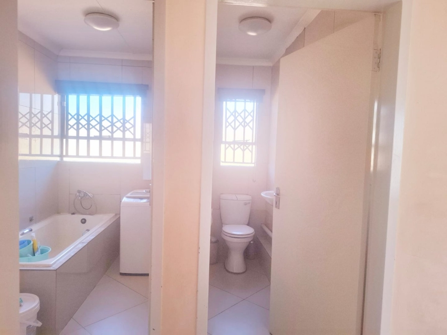 To Let 3 Bedroom Property for Rent in Blue Hills AH Gauteng