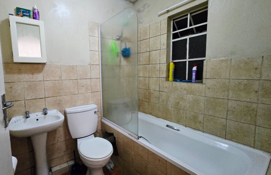 1 Bedroom Property for Sale in Ravenswood Gauteng