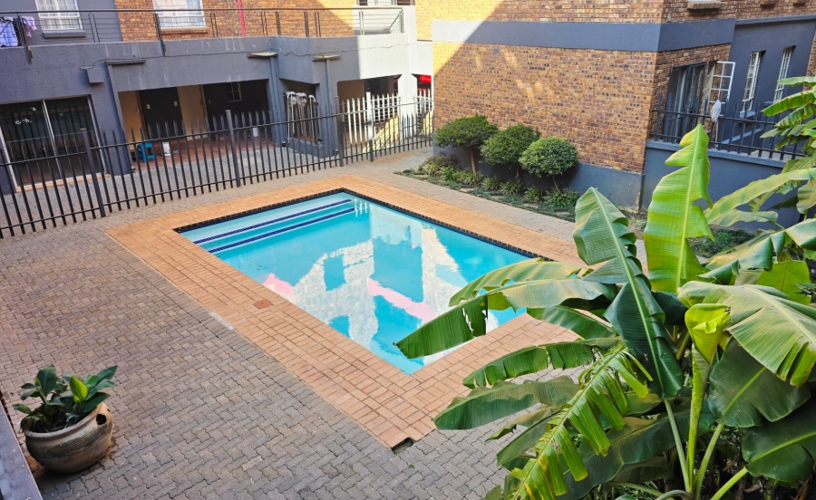 1 Bedroom Property for Sale in Ravenswood Gauteng