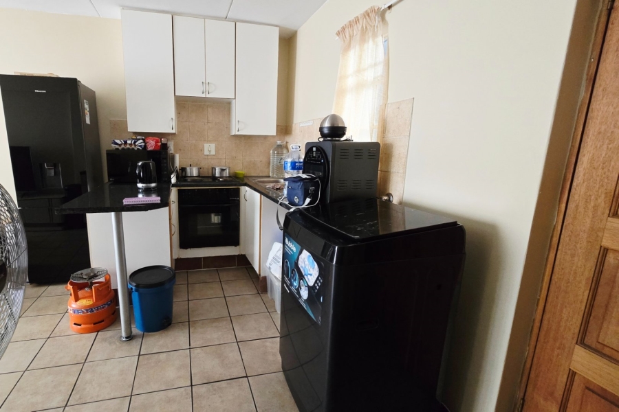1 Bedroom Property for Sale in Ravenswood Gauteng