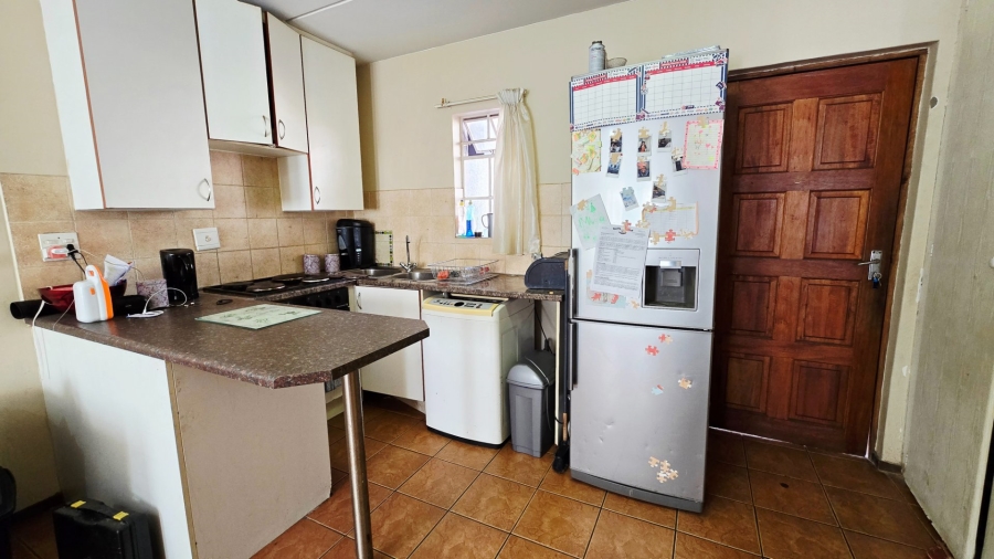 1 Bedroom Property for Sale in Ravenswood Gauteng