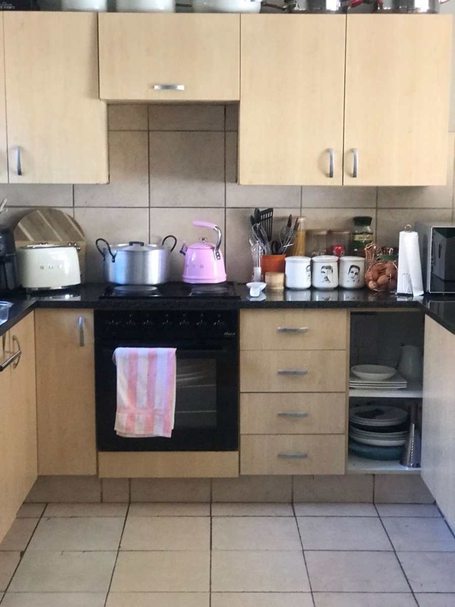 2 Bedroom Property for Sale in Theresa Park Gauteng