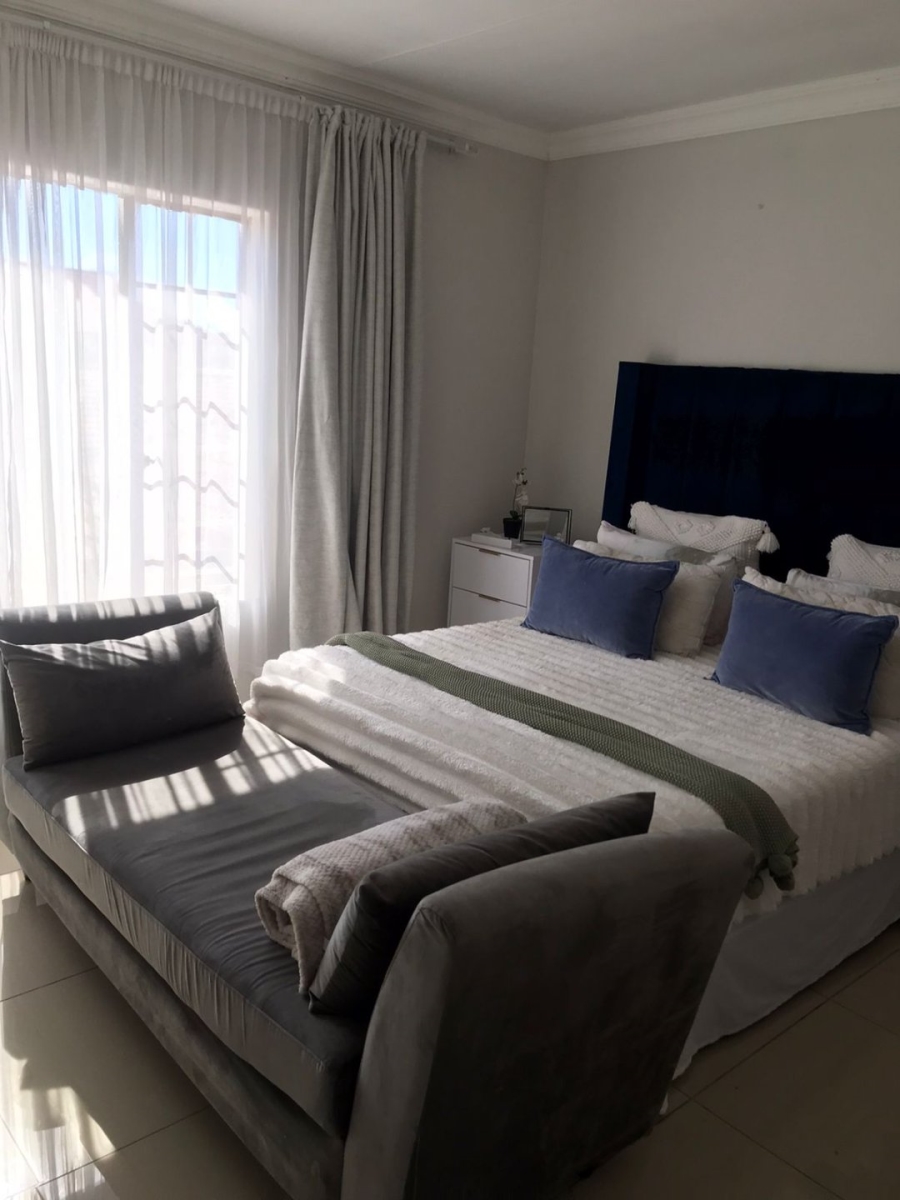 2 Bedroom Property for Sale in Theresa Park Gauteng