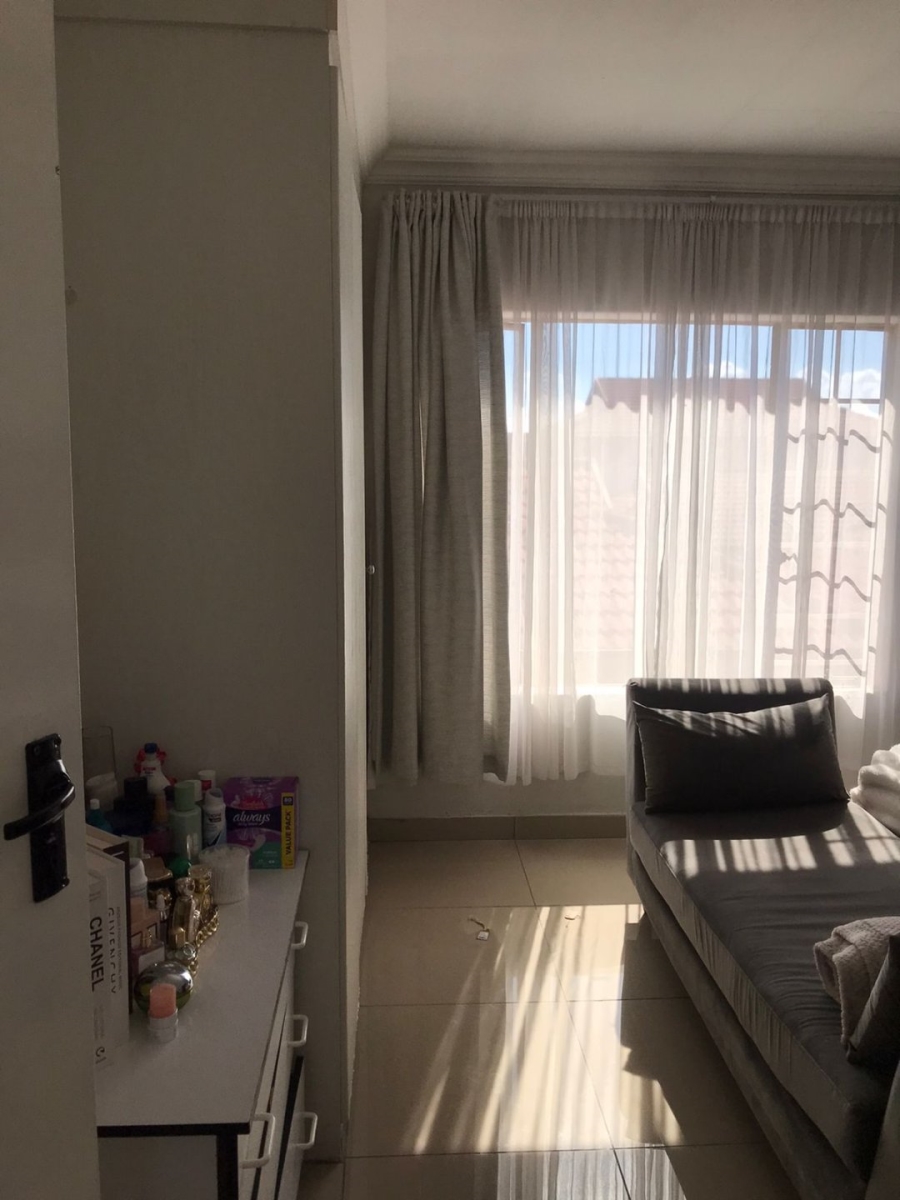 2 Bedroom Property for Sale in Theresa Park Gauteng