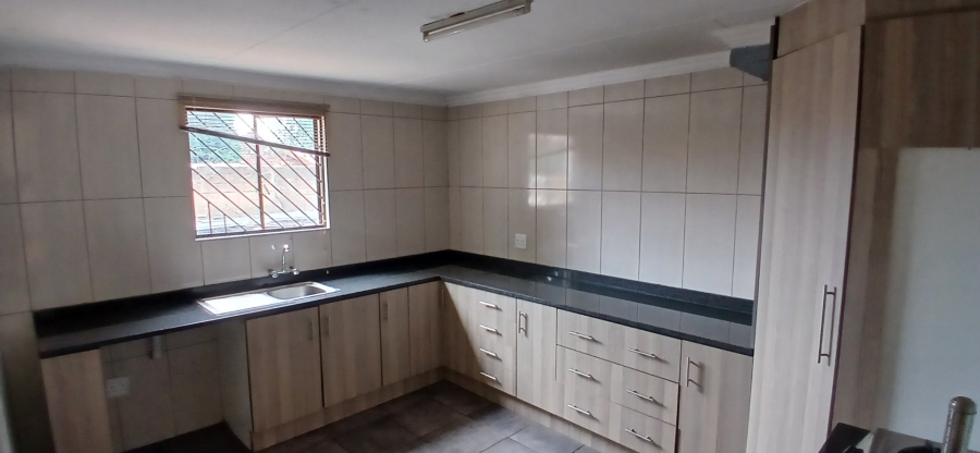 1 Bedroom Property for Sale in Heuweloord Gauteng