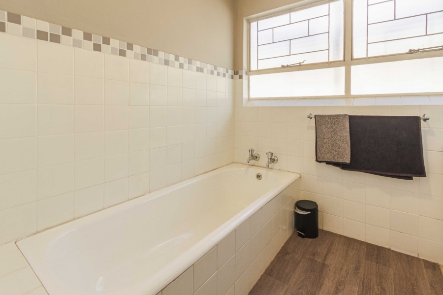 4 Bedroom Property for Sale in Murrayfield Gauteng