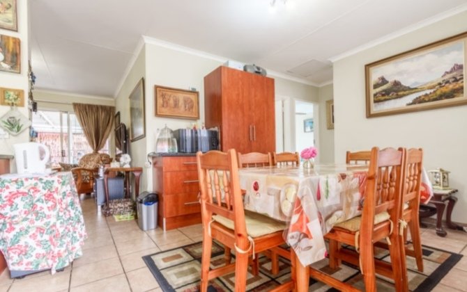 2 Bedroom Property for Sale in Equestria Gauteng