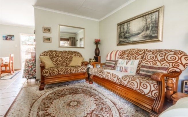 2 Bedroom Property for Sale in Equestria Gauteng