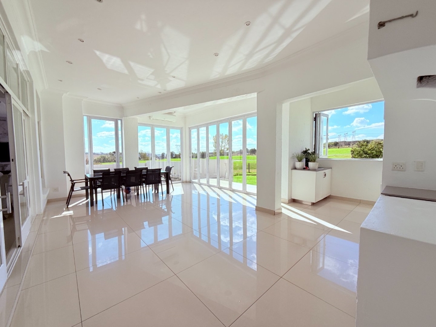 5 Bedroom Property for Sale in Blue Valley Golf Estate Gauteng