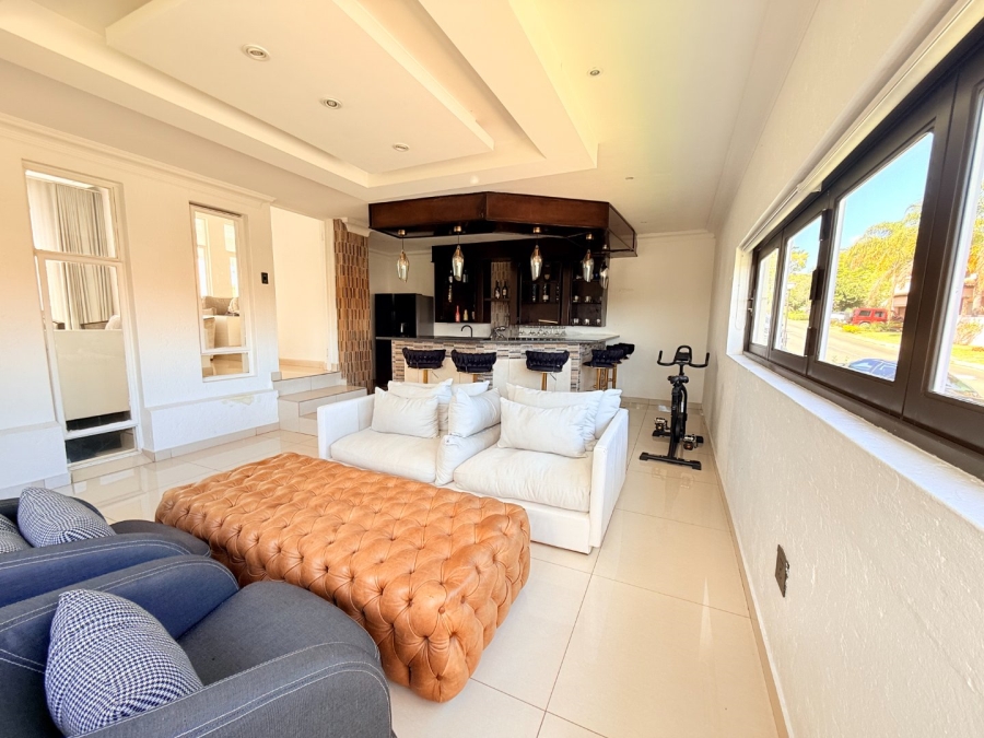 5 Bedroom Property for Sale in Blue Valley Golf Estate Gauteng