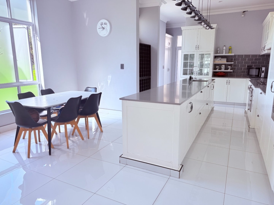 5 Bedroom Property for Sale in Blue Valley Golf Estate Gauteng