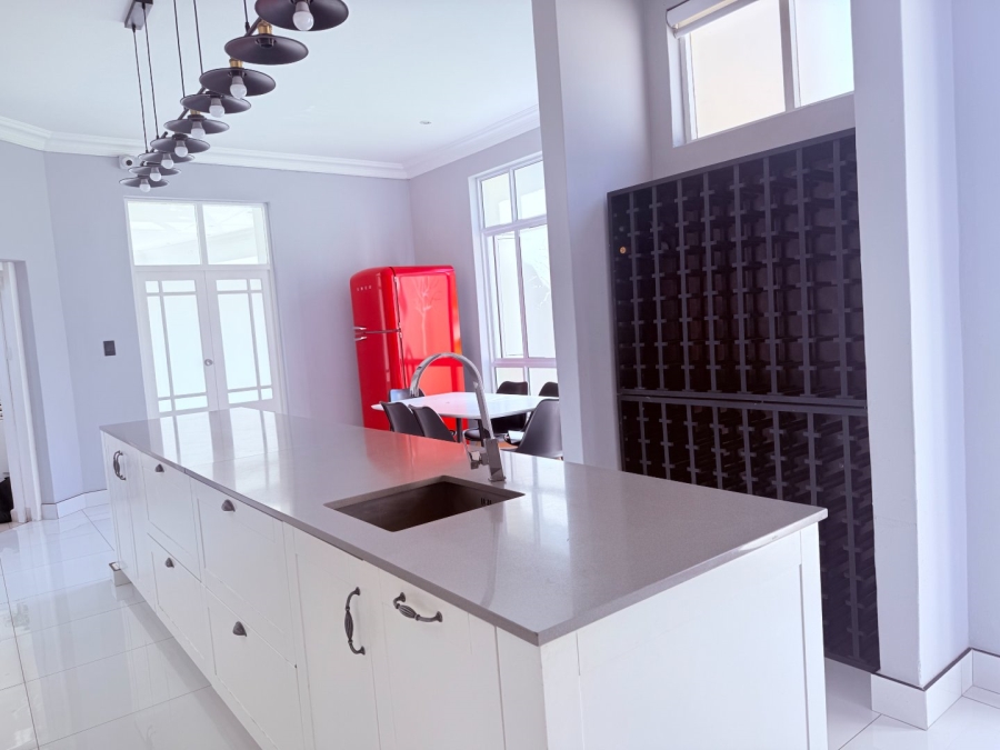 5 Bedroom Property for Sale in Blue Valley Golf Estate Gauteng
