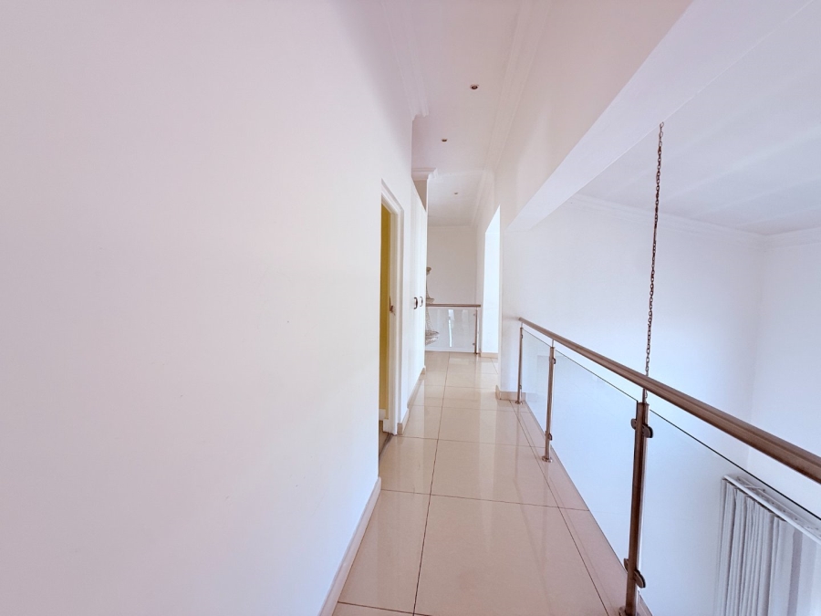 5 Bedroom Property for Sale in Blue Valley Golf Estate Gauteng