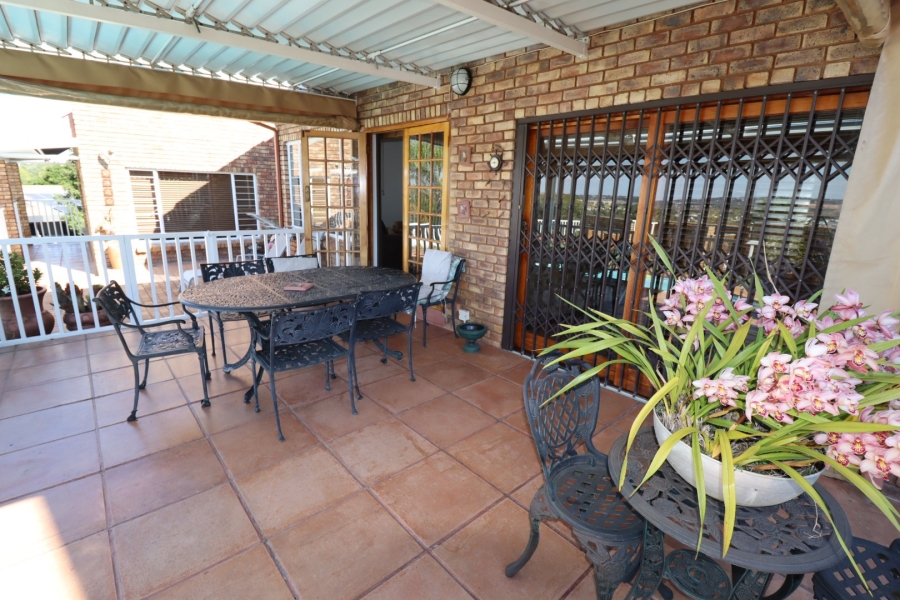 4 Bedroom Property for Sale in Moreleta Park Gauteng