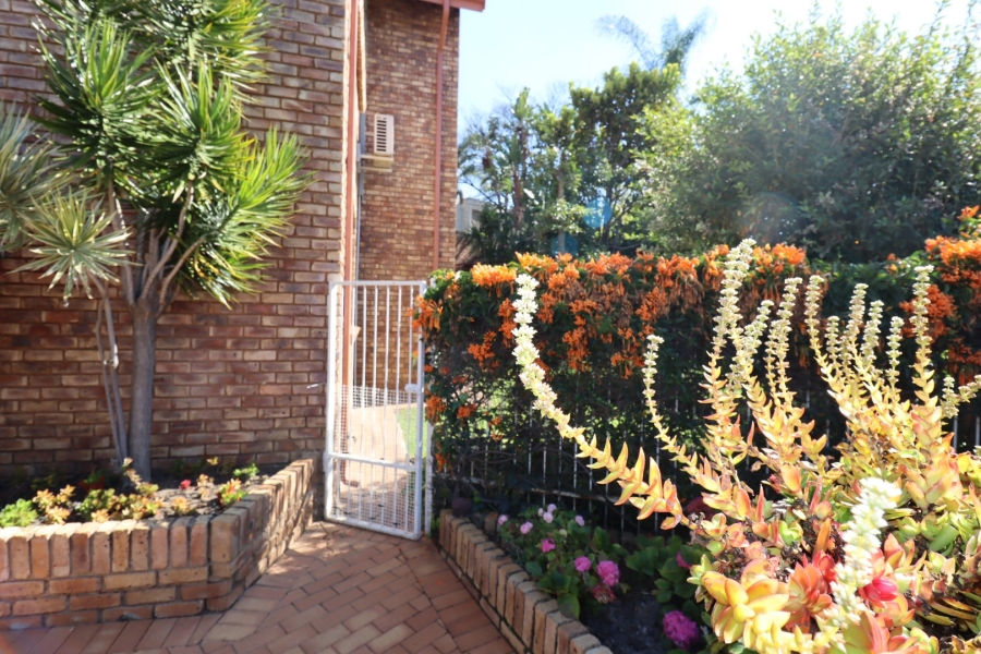 4 Bedroom Property for Sale in Moreleta Park Gauteng