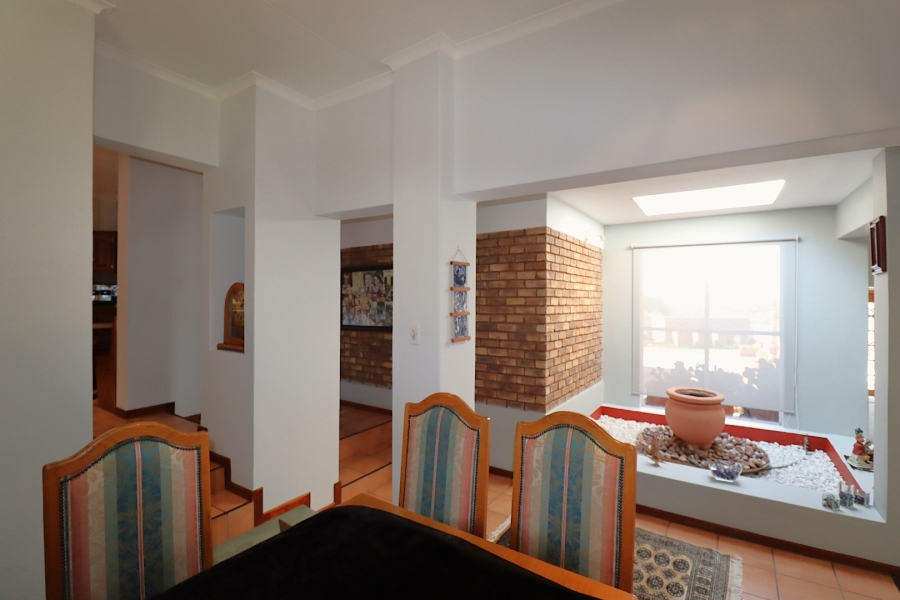4 Bedroom Property for Sale in Moreleta Park Gauteng