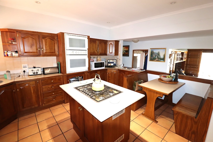 4 Bedroom Property for Sale in Moreleta Park Gauteng