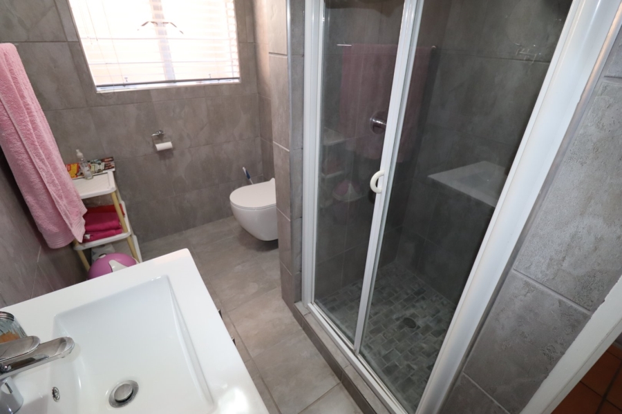 4 Bedroom Property for Sale in Moreleta Park Gauteng