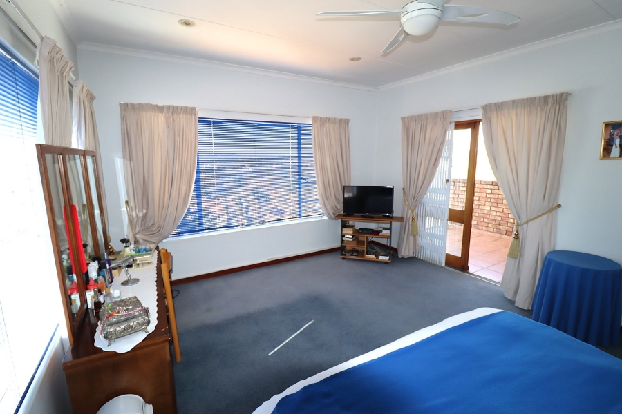 4 Bedroom Property for Sale in Moreleta Park Gauteng