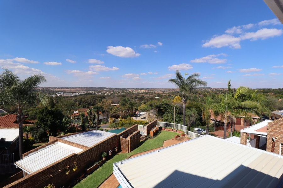 4 Bedroom Property for Sale in Moreleta Park Gauteng
