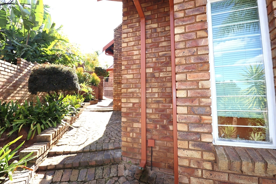 4 Bedroom Property for Sale in Moreleta Park Gauteng