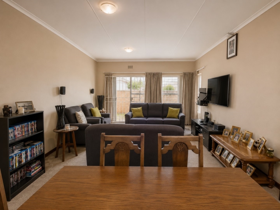 3 Bedroom Property for Sale in Simmerfield Gauteng