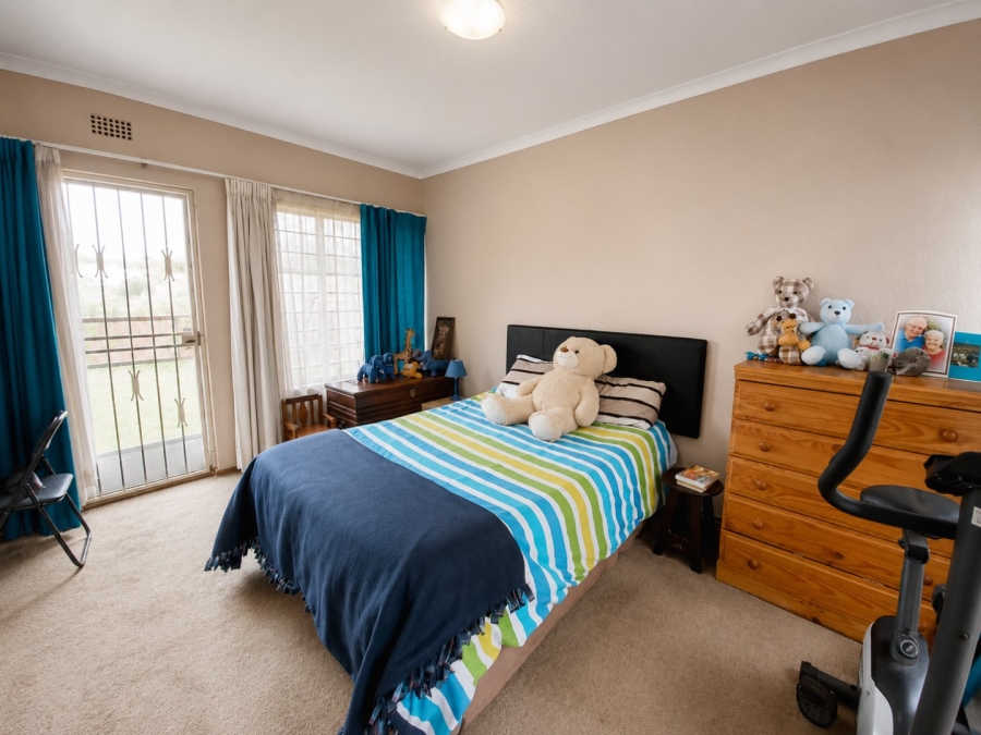 3 Bedroom Property for Sale in Simmerfield Gauteng