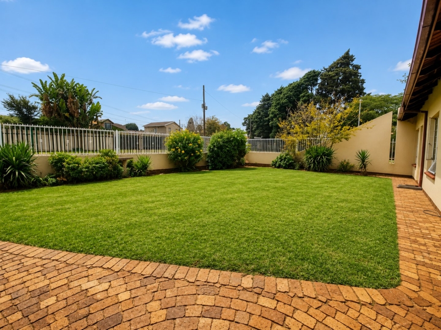 3 Bedroom Property for Sale in Simmerfield Gauteng