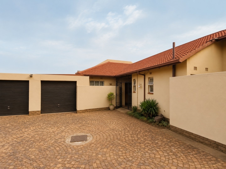 3 Bedroom Property for Sale in Simmerfield Gauteng